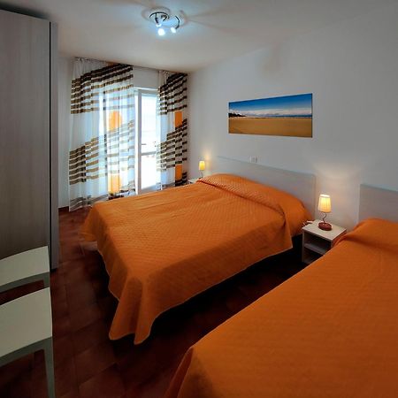 Casa Bivi - Apartments With 1 And 2 Bedrooms - Click Here For More Availabilities Lignano Sabbiadoro Exterior photo