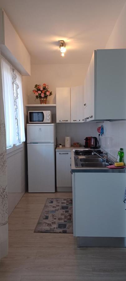 Casa Bivi - Apartments With 1 And 2 Bedrooms - Click Here For More Availabilities Lignano Sabbiadoro Exterior photo