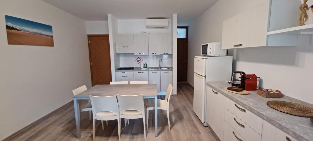 Casa Bivi - Apartments With 1 And 2 Bedrooms - Click Here For More Availabilities Lignano Sabbiadoro Exterior photo